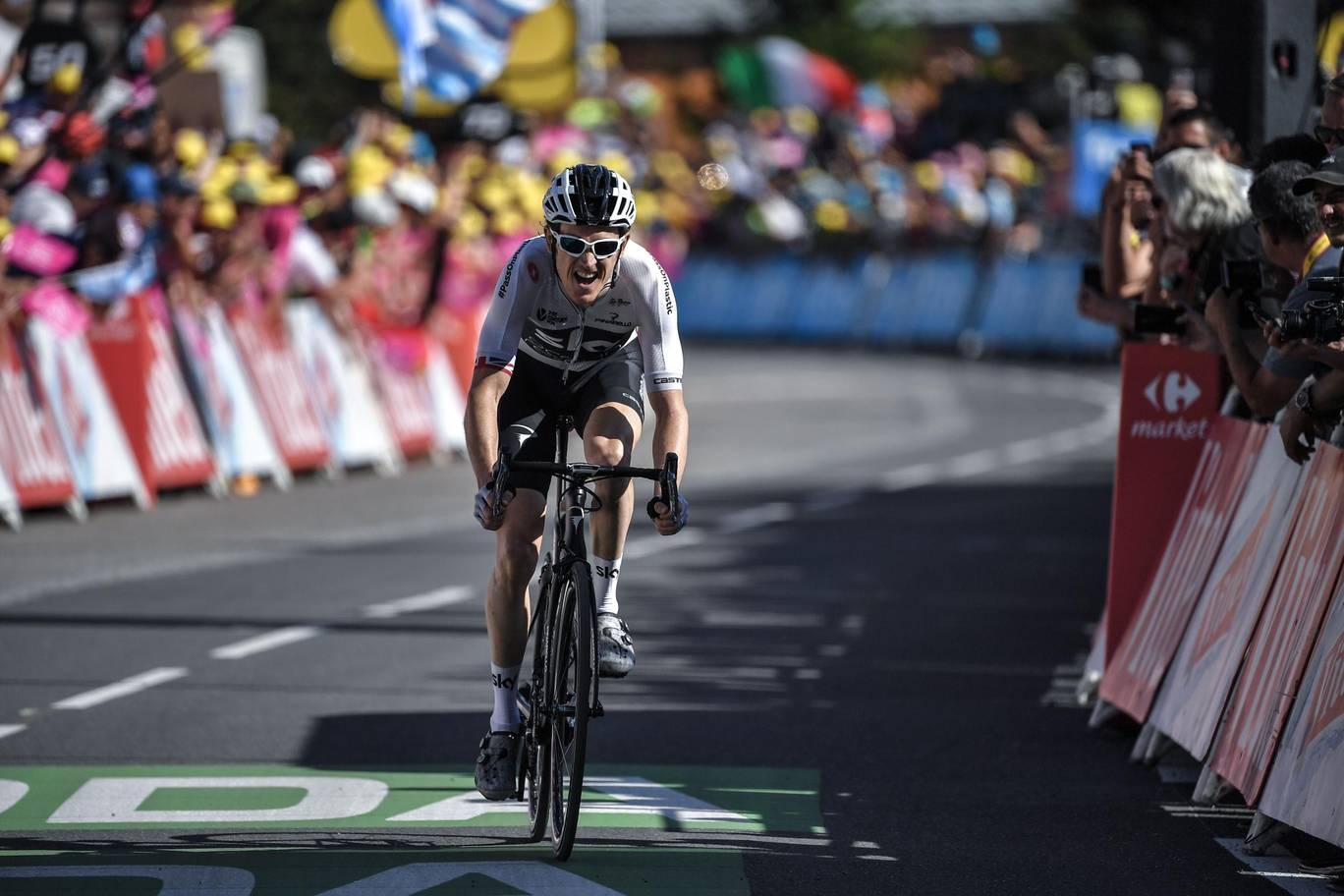 Победителят в Тур дьо Франс 2018 Гераинт Томас Великобритания няма