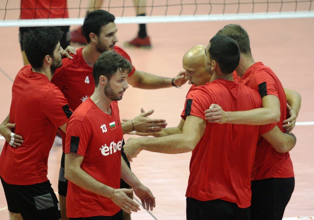 Волейболистите от националния отбор на България отстъпиха на победителя от