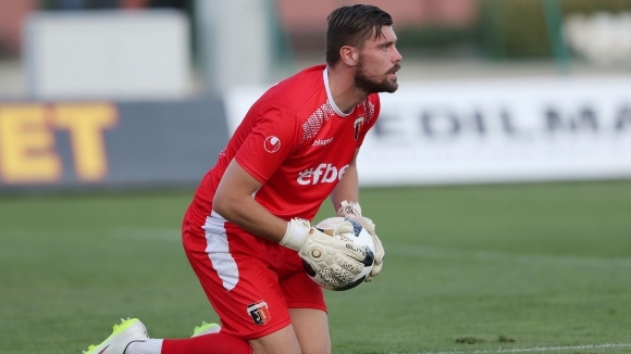 Стражът на Локомотив Пловдив Мартин Луков изрази радостта си след