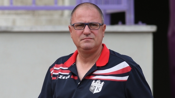 Старши треньорът на Кариана Ерден Атанас Джамбазки не просто ще