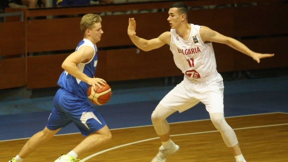 Българинът Йордан Минчев не е в състава на Фенербахче за