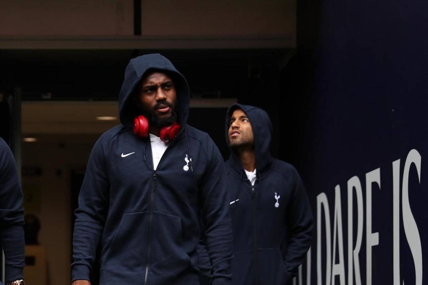 Въпреки че не привлече нито един нов играч през това