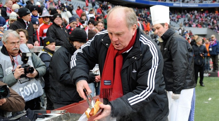 Президентът на Байерн Мюнхен Ули Хьонес ще припечелва допълнително от