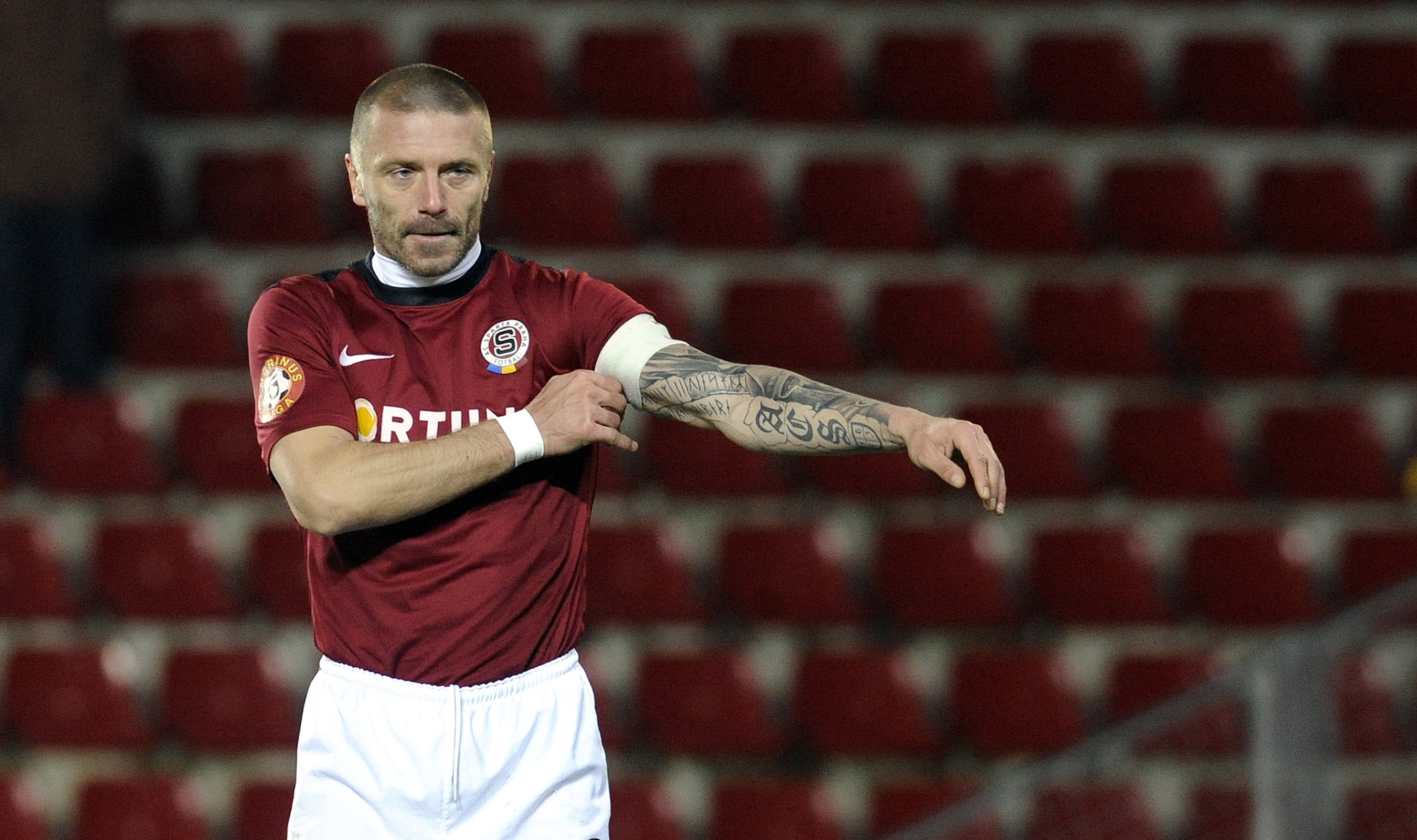 Някогашният футболист на Фиорентина и Уест Хам Томаш Репка беше