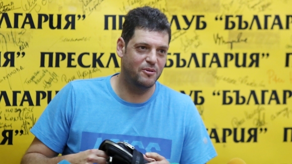 Треньорът на България Пламен Константинов обясни подробно неприятната ситуация с