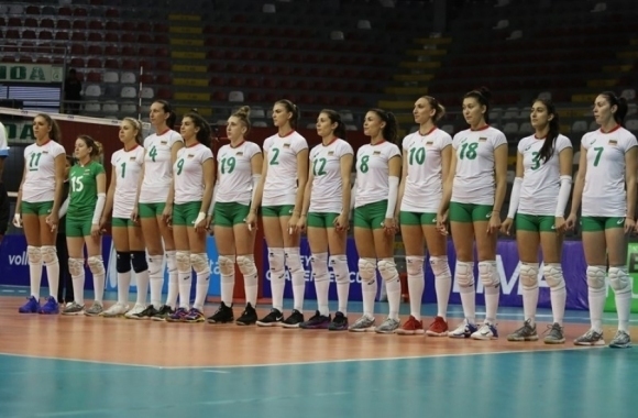 Женският национален отбор по волейбол на България който е воден
