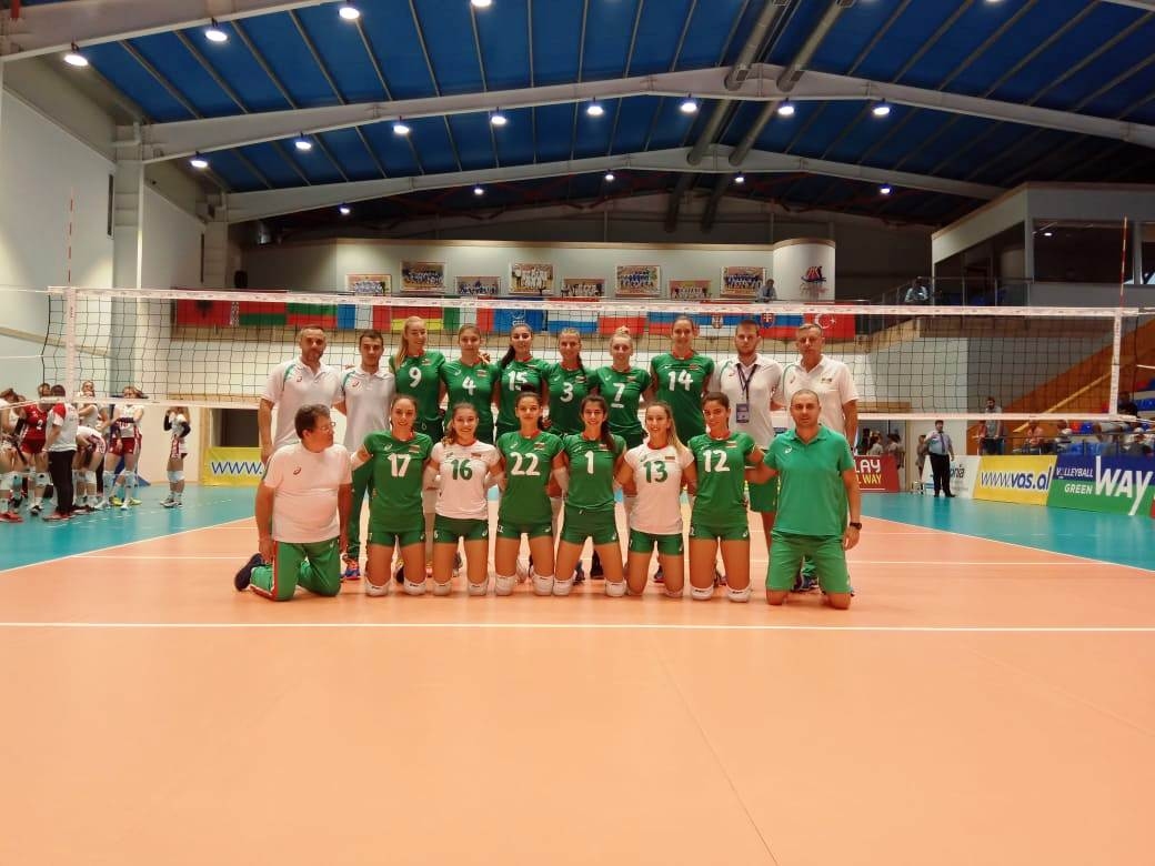 Националният волейболен отбор на България за девойки до 19 години