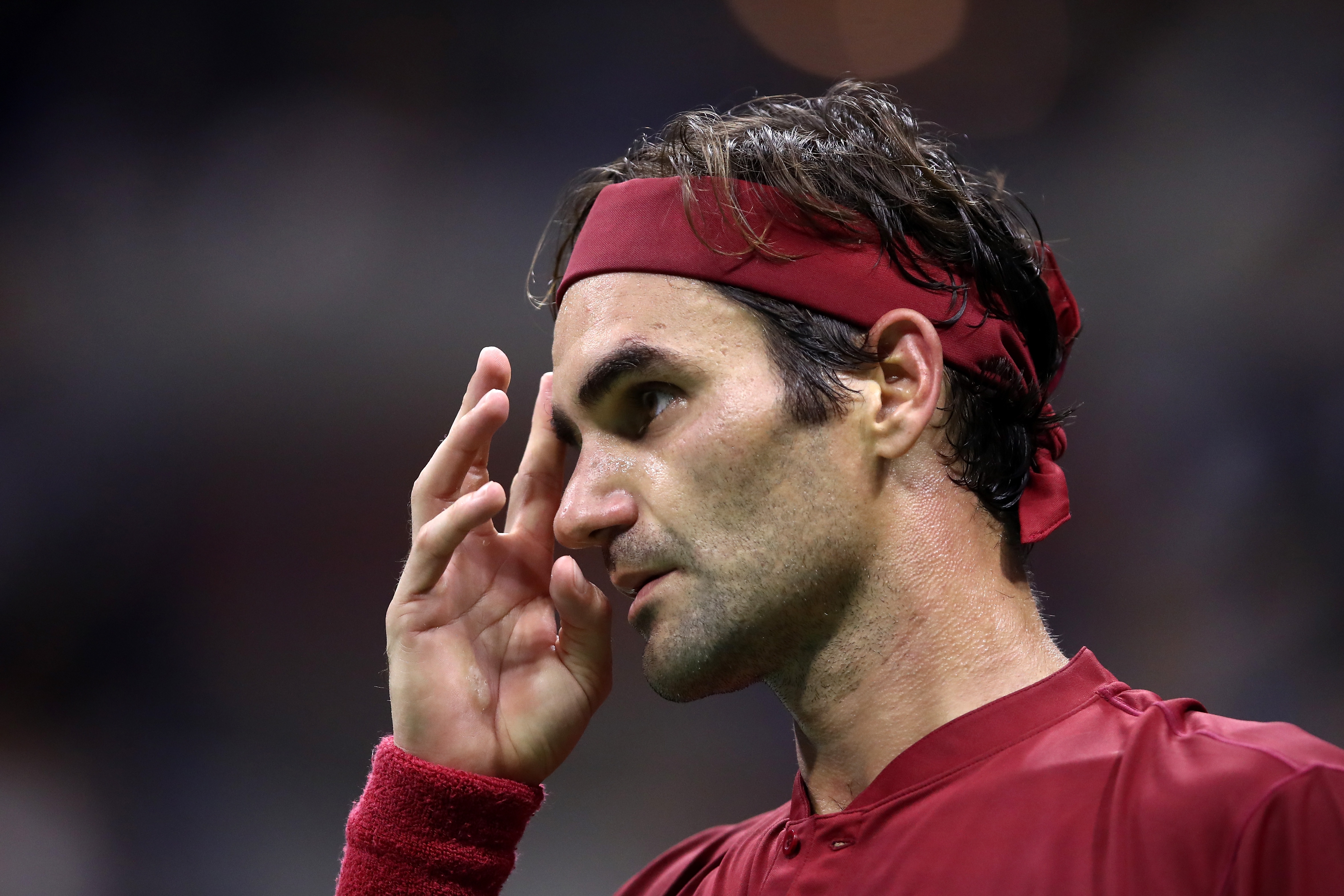 Световният №2 Роджър Федерер отпадна изненадващо на 1/8-финалите на турнира