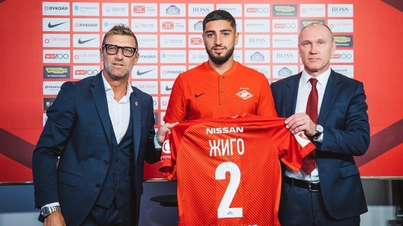 Защитник на руския футболен гранд Спартак Москва Самуел Жиго замина