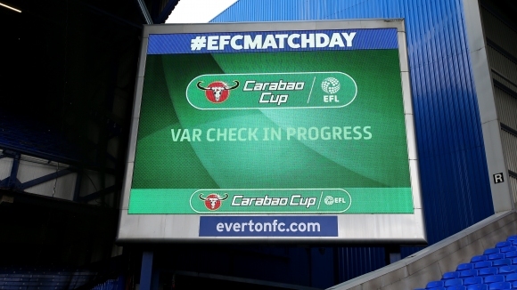 Висшата лига ще тества системата ВАР в 15 мача от