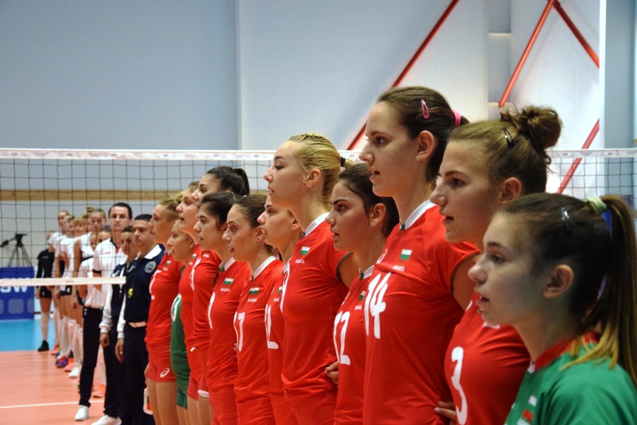 Националният волейболен отбор на България за девойки до 19 години
