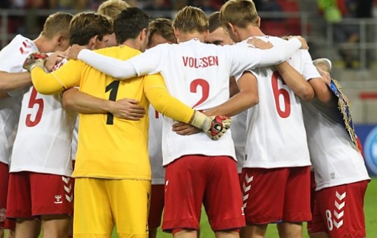 Датският футболен съюз постигна временно примирие с водещите играчи от