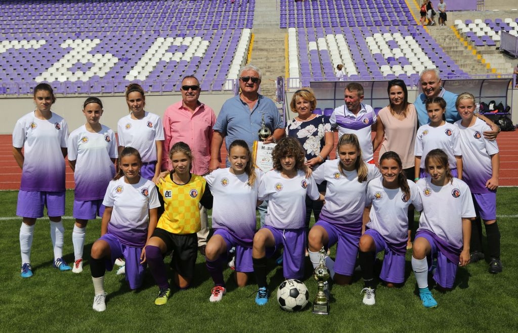 Отборът на Етър спечели футболния турнир за девойки за Купата
