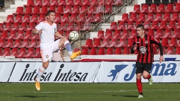 Оборът на Литекс победи с 1 0 друг Кариана Ерден в