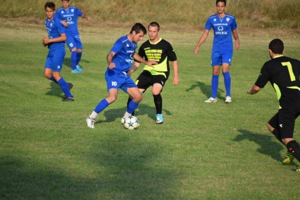Спартак Пловдив започна похода си в мъжкия футбол с 5 0