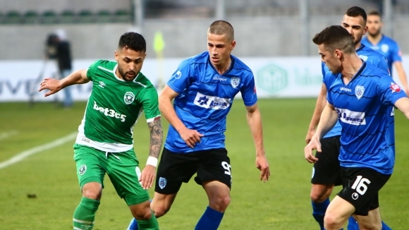 Двама от основните футболисти на Черно море Дани Кики