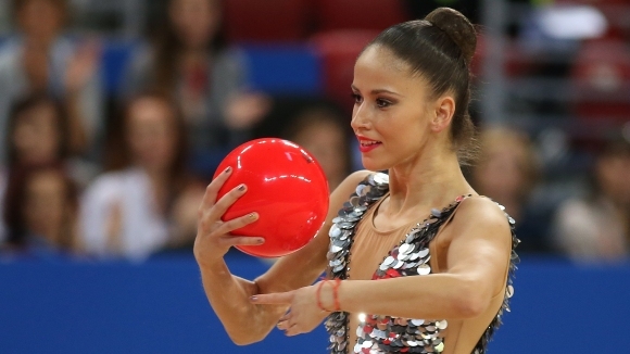 Българските гимнастички Невяна Владинова и Катрин Тасева останаха седма и