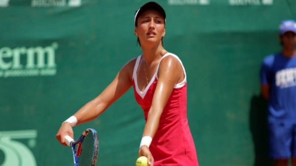 Александрина Найденова започна с убедителна победа в турнира по тенис