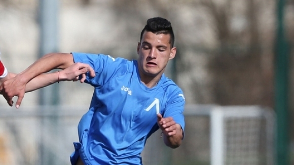 Юношата на Левски Сонер Полат вече е футболист на Хасково