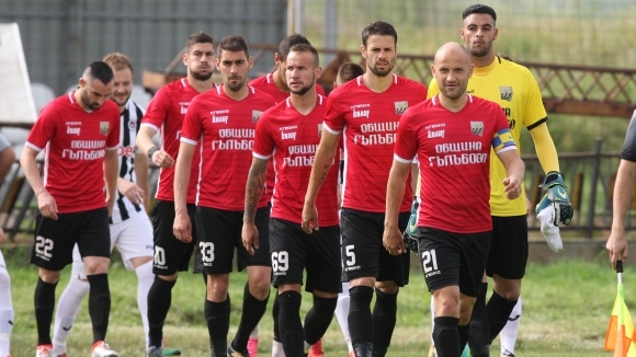 Тимът на Ботев Гълъбово надви с 2 1 Локомотив Горна Оряховица
