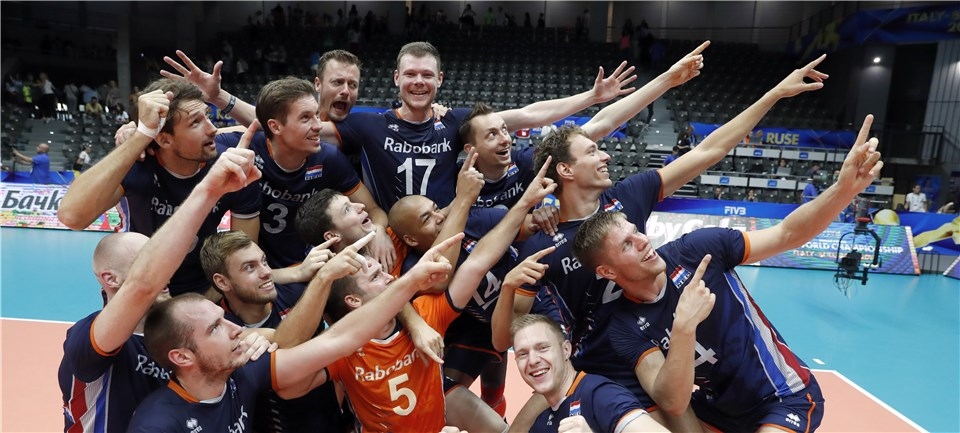 Националният волейболен отбор на Холандия продължава с отличното си представяне