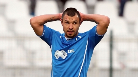 Нападателят на Ботев Враца Валери Божинов обяви че никой от