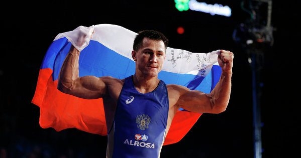 Двукратният олимпийски шампион по борба класически стил Роман Власов от