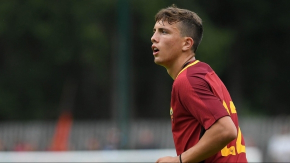 Отборът на Рома обмисля на преотстъпи талантливия защитник Лука Пелегрини