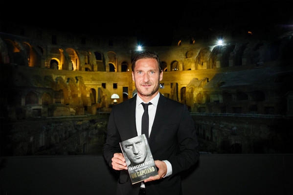 Легендата на Рома и бивш италиански футболен национал Франческо Тоти