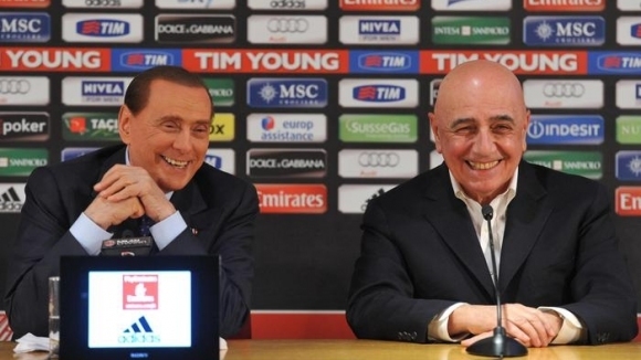 Бившият собственик на Милан Силвио Берлускони се завърна във футбола