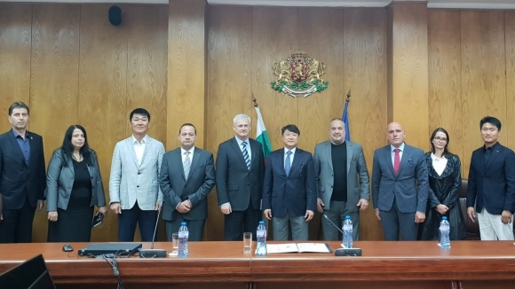 Международно признание за развитието на спорта и таекуондо получи президентът