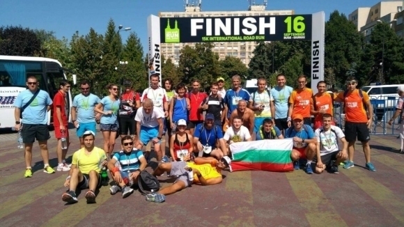 Кениец и румънка спечелиха 15 километровия шосеен маратон Пробег на свободния