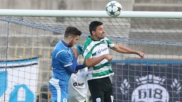 Наставникът на Ботев Враца Сашо Ангелов се чуди дали да