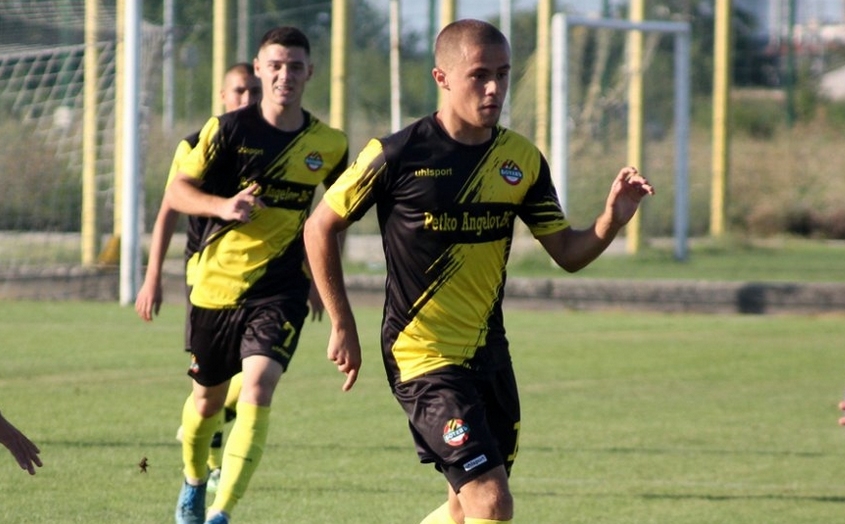 Юношата на Ботев Пловдив Кристиан Добрев получи повиквателна за лагер сбор