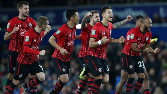 Саутхамптън се класира за четвъртия кръг на турнира за Купата