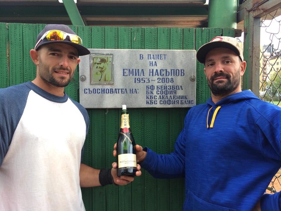 Юбилейното десето издание на бейзболния мемориал Блус за Емо в