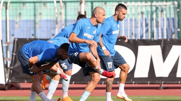 Отборът на Дунав ще изиграе контрола по време на паузата