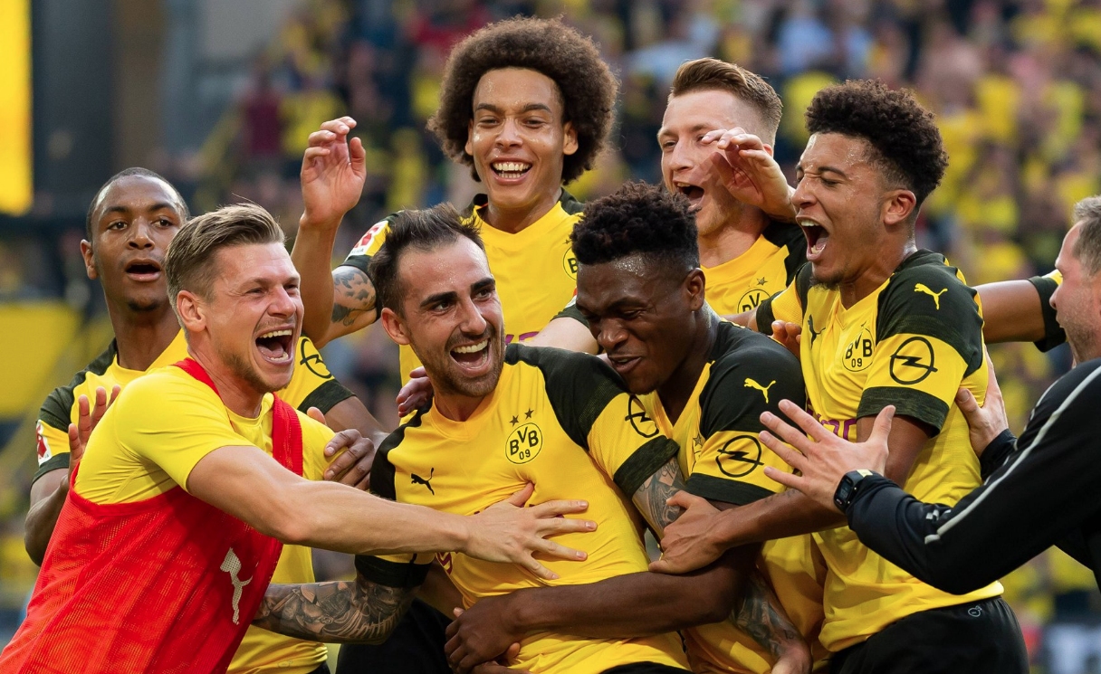 Лидерът Борусия Дортмунд постигна още една атрактивна победа в Бундеслигата