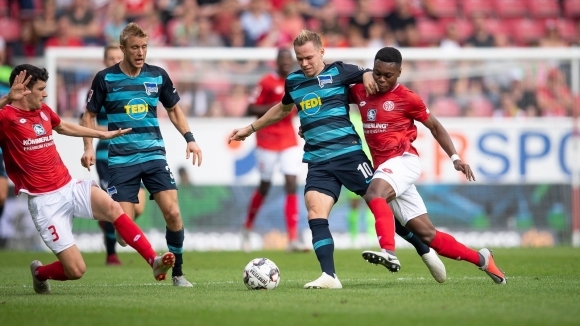 Отборите на Майнц 05 и Херта Берлин завършиха наравно 0 0