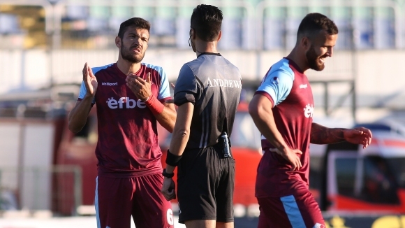 Помощник треньорът на Септември София Мариян Христов сподели първите си