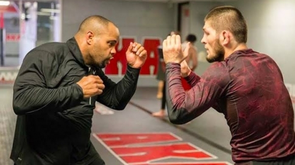 Съперничеството между Конър и Хабиб надмина спора за атлетическите им