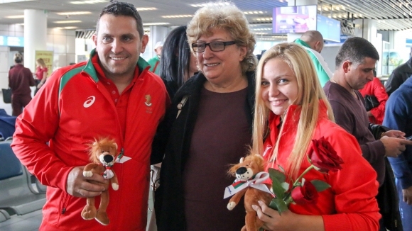 Българката Йоана Илиева вдясно на снимката се класира за четвъртфиналите