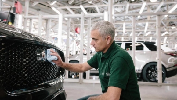 Жозе Моуриньо кара футболните фенове по света да полудяват Някои