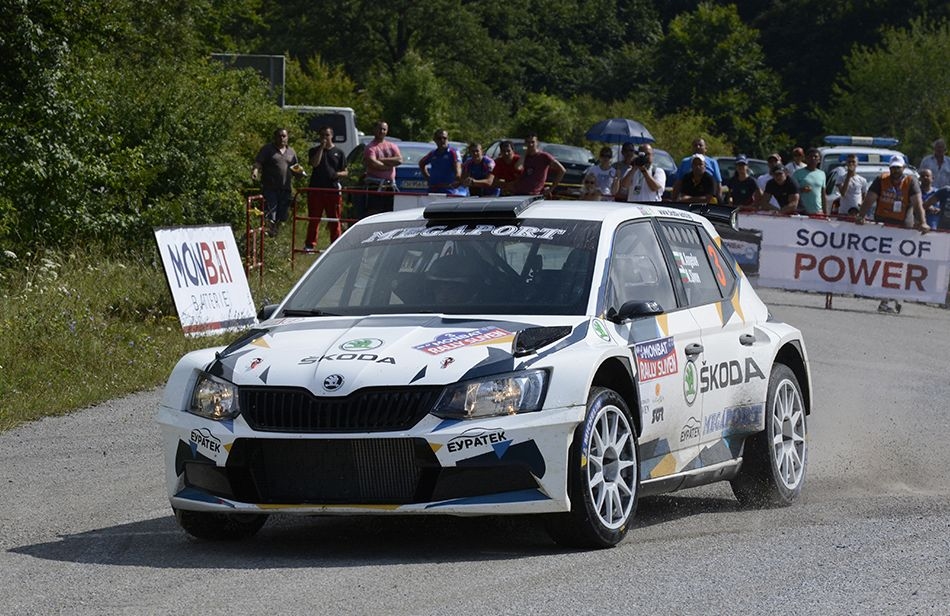 Екипажът на Мегапорт Мирослав Ангелов и Еди Сивов трябваше да