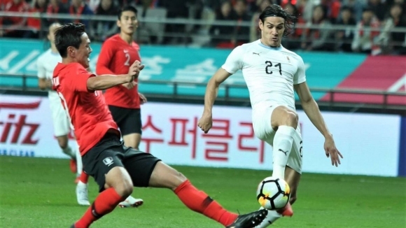 Отборът на Република Корея надви с 2:1 гостуващия Уругвай в