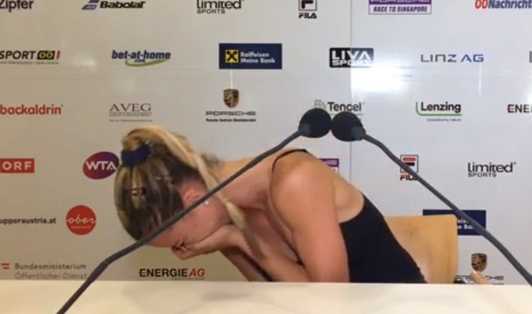 Най добрата италианска тенисистка в момента Камила Джорджи едва не припадна