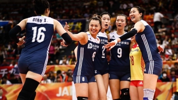 Женският национален отбор на Китай стартира с труден успех финалната