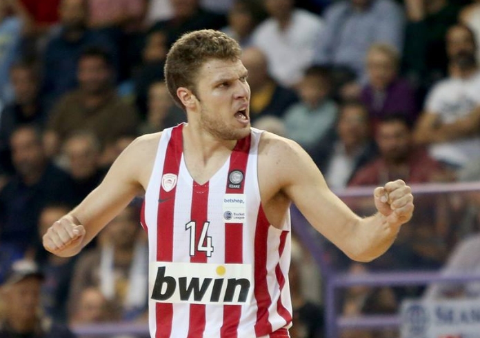 Олимпиакос постигна втора поредна победа в мъжкото баскетболно първенство на