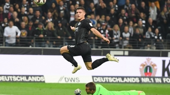 20-годишният сръбски нападател Лука Йович отбеляза пет гола при разгромната