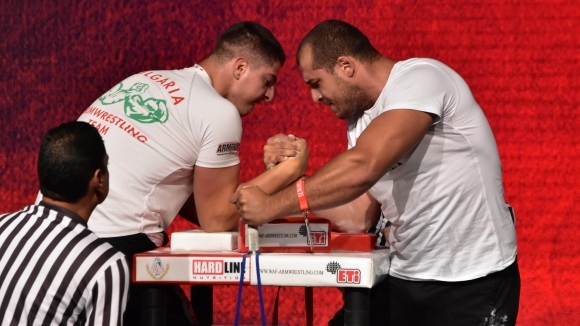 В Турция 40 тото Юбилейно Световно първенство по канадска борба продължи